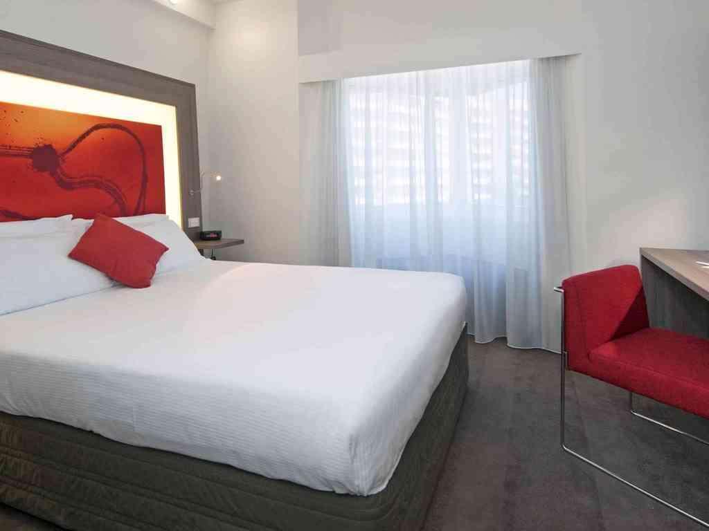 แอแด็ง บาย เบสต์เวสเทิร์น แอท โลริย็อง ซองทร์ Hotel โลริอ็อง ภายนอก รูปภาพ
